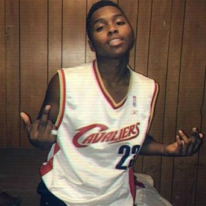 Meet your Posher, Dee